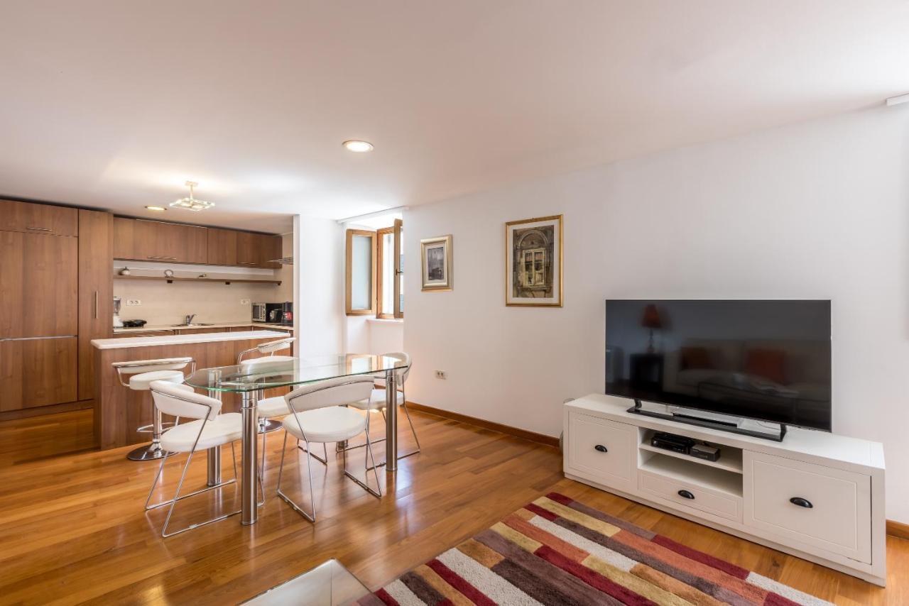 Peristil Apartment Split Eksteriør bilde