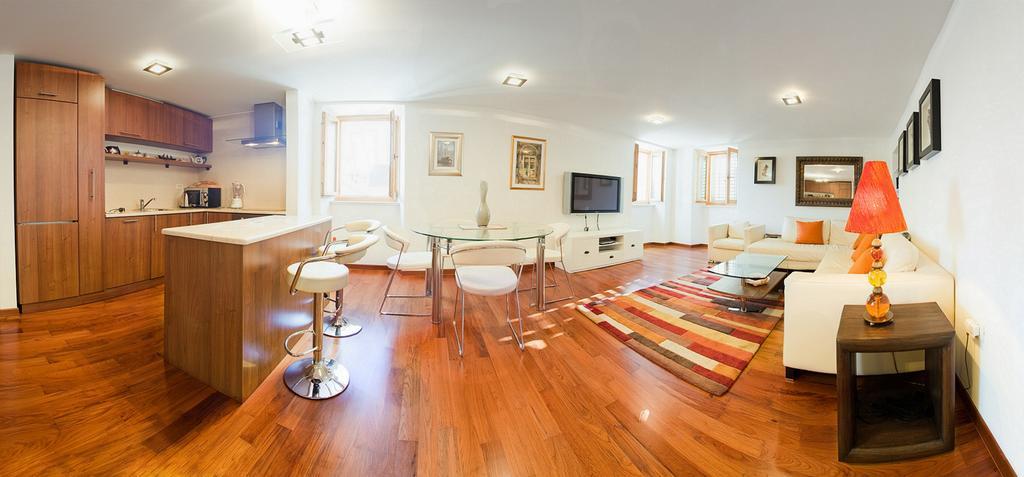 Peristil Apartment Split Eksteriør bilde